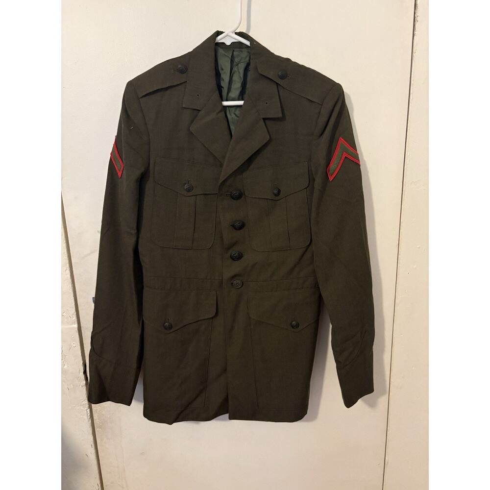 U.S. Marine Jacket, Vintage Late 1960s, Size Medium
